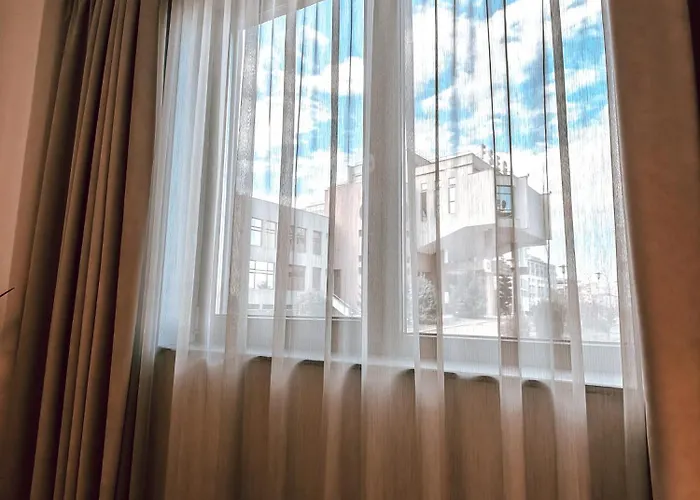 Luxury Haven By Iulius Mall Parking, Netflix Daire Kaloşvar